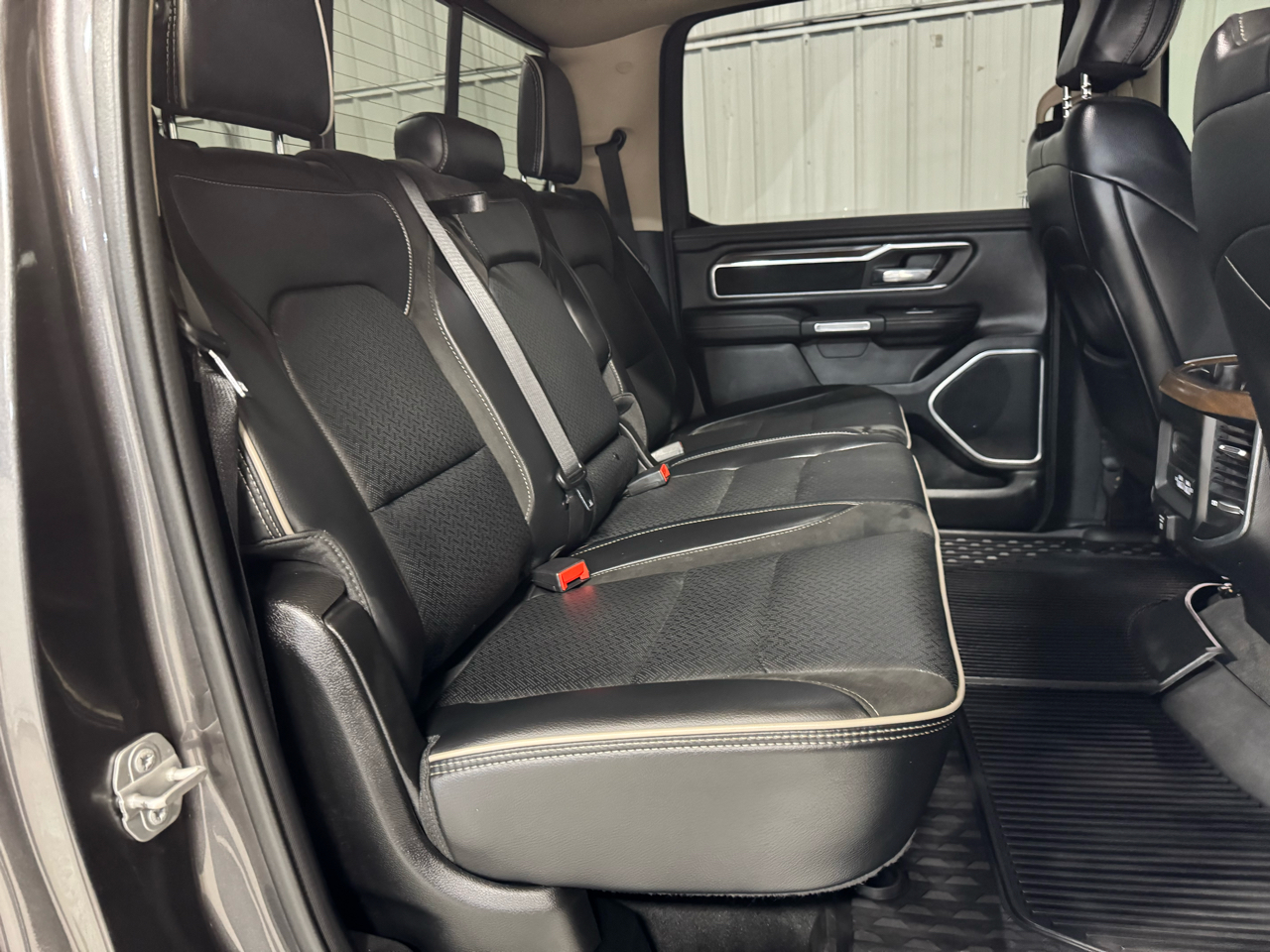 RAM 1500 Laramie Crew Cab SWB 4WD 2021