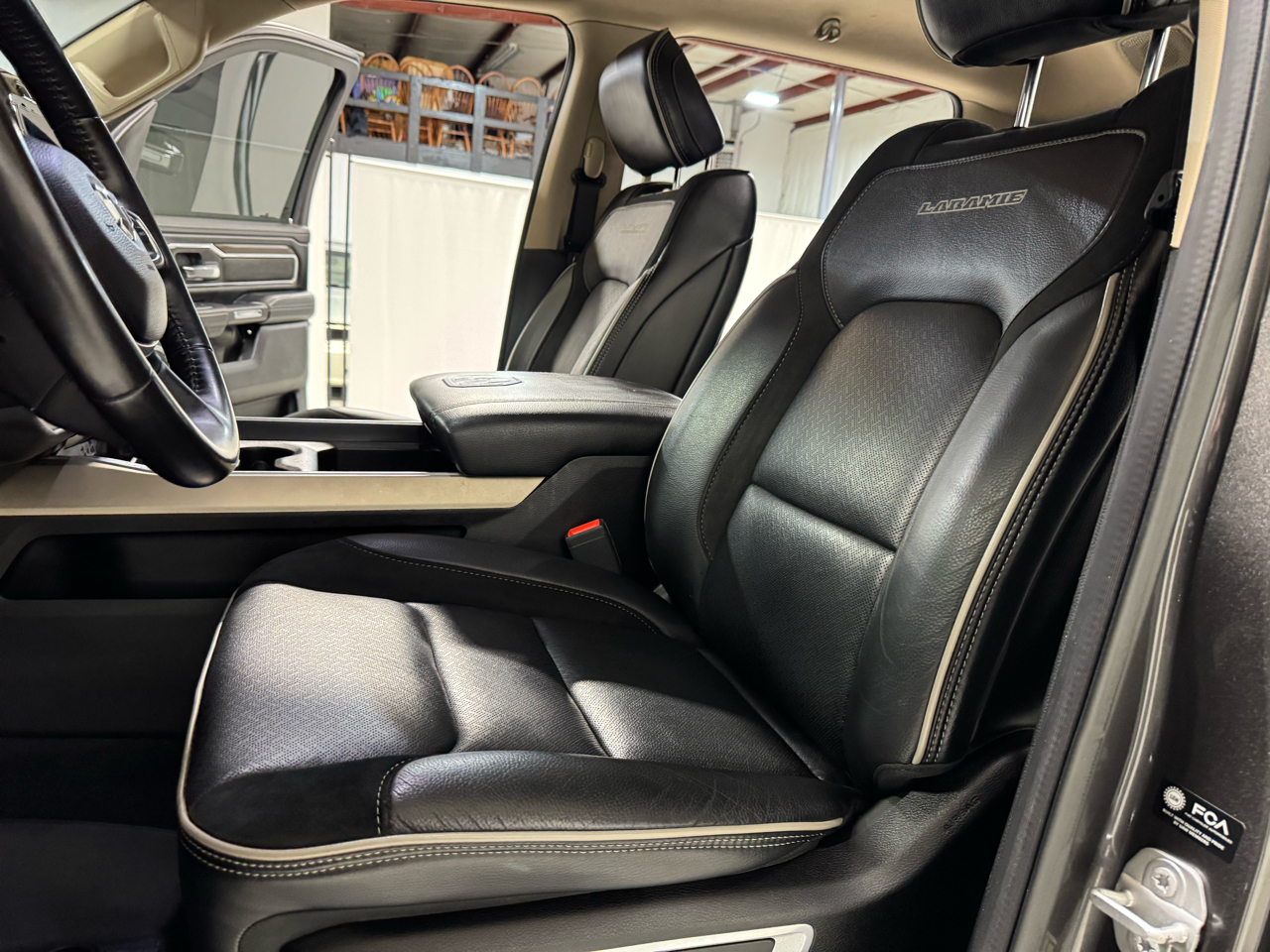 RAM 1500 Laramie Crew Cab SWB 4WD 2021