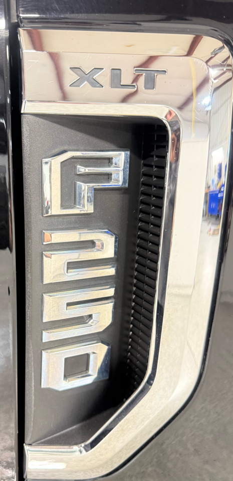 Ford F-250 SD XLT Crew Cab Long Bed 4WD 2017