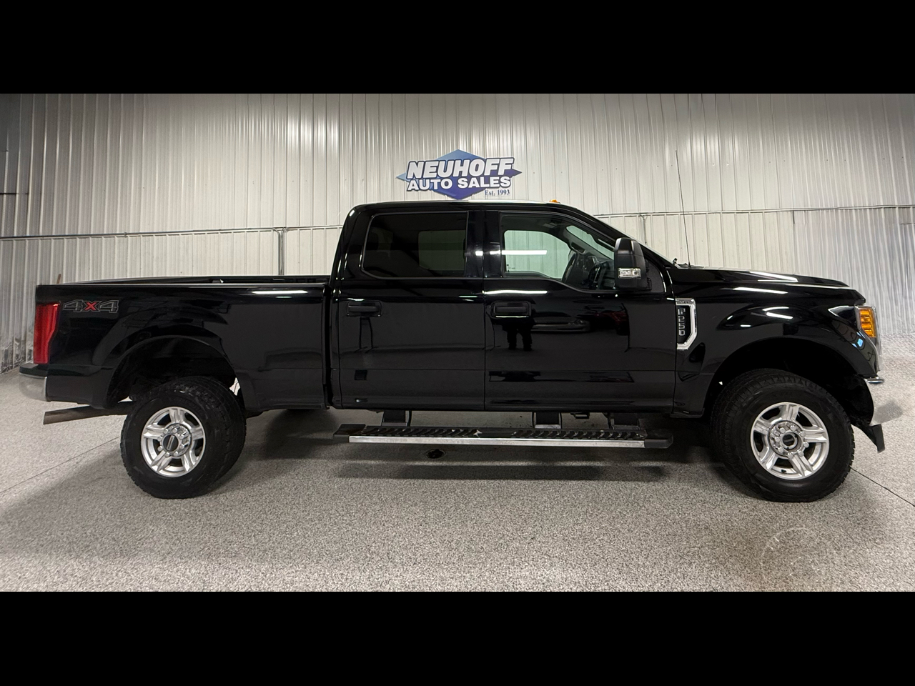 2017 Ford F-250 SD XLT Crew Cab Long Bed 4WD