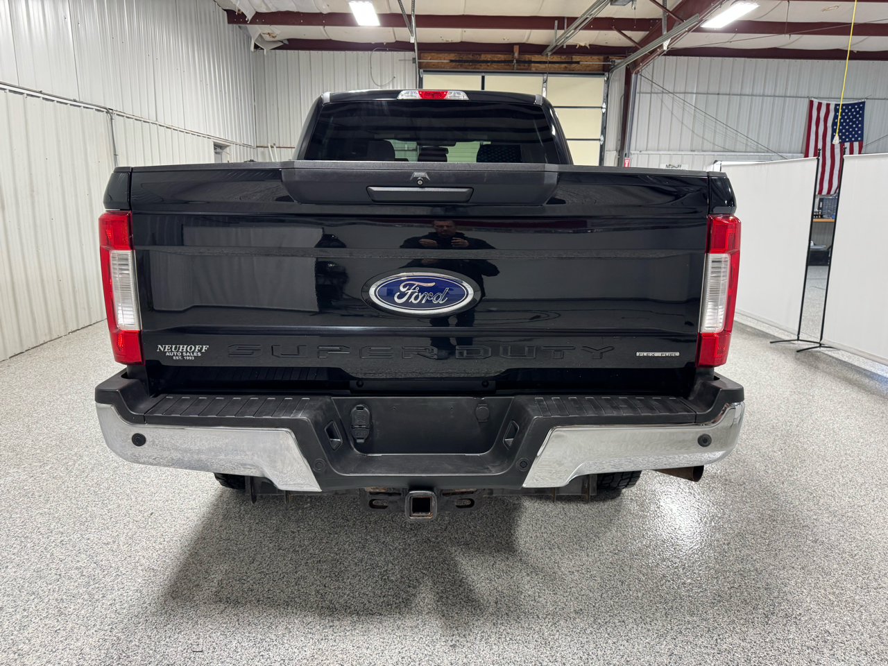 Ford F-250 SD XLT 4WD Crew Cab 8' Box 2017