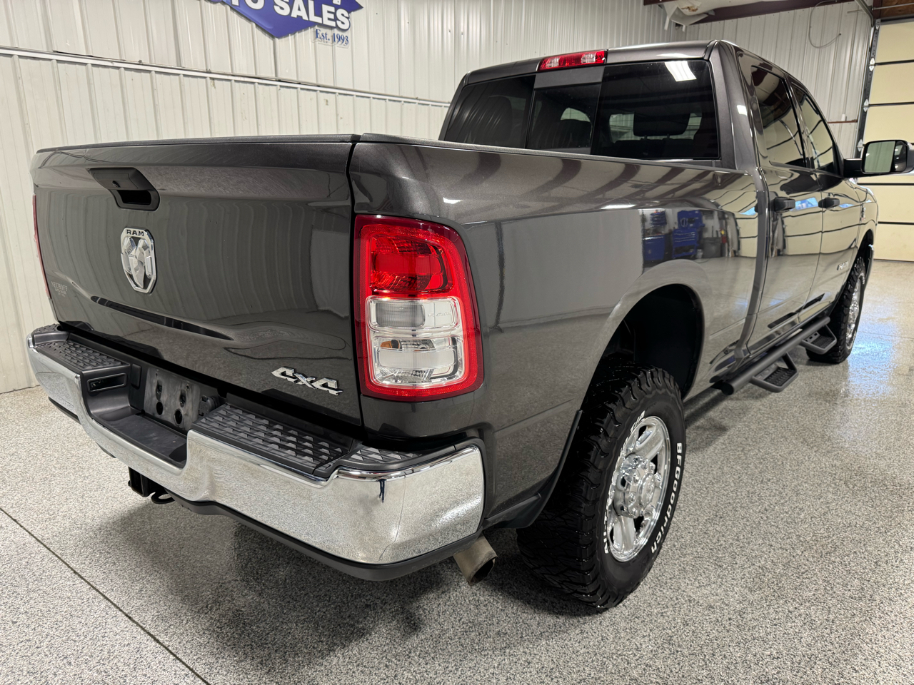 RAM 2500 Tradesman Crew Cab SWB 4WD 2022