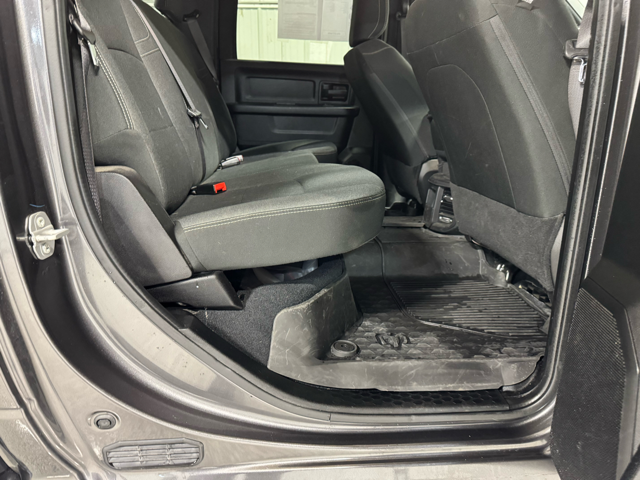 RAM 2500 Tradesman Crew Cab SWB 4WD 2022