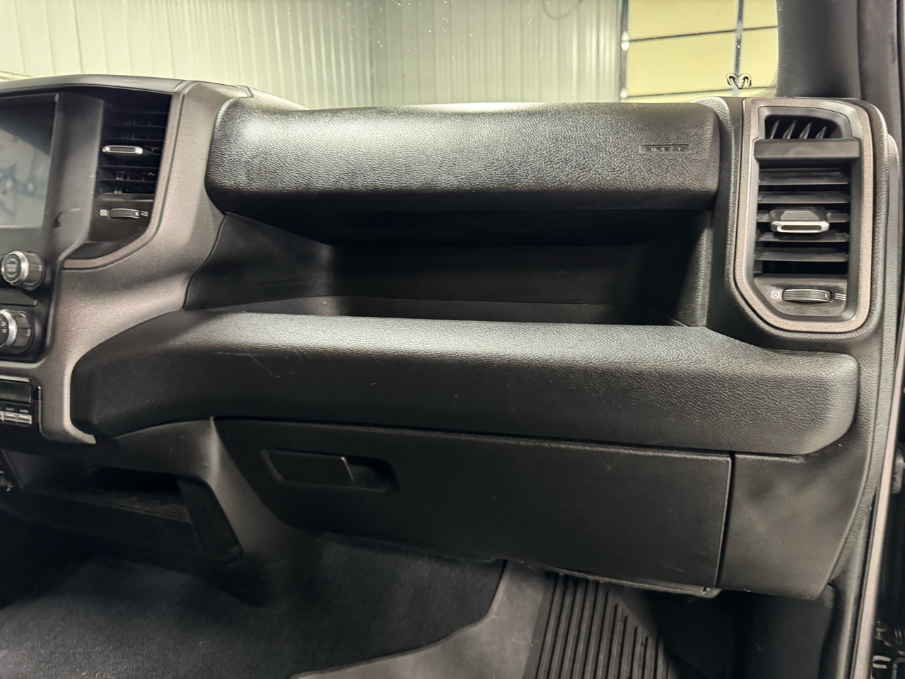 RAM 2500 Tradesman Crew Cab SWB 4WD 2022