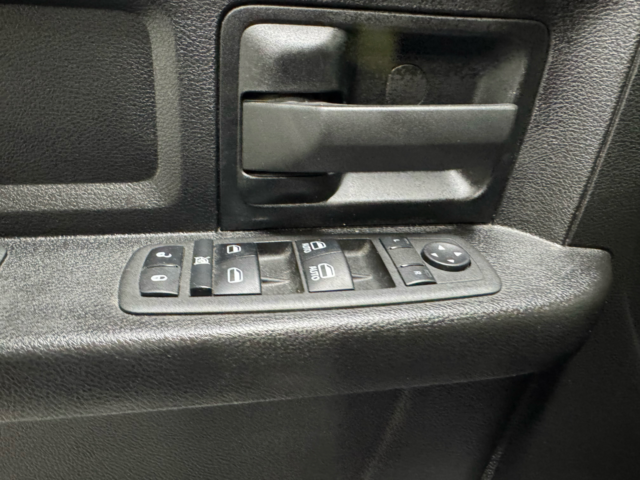 RAM 2500 Tradesman Crew Cab SWB 4WD 2022