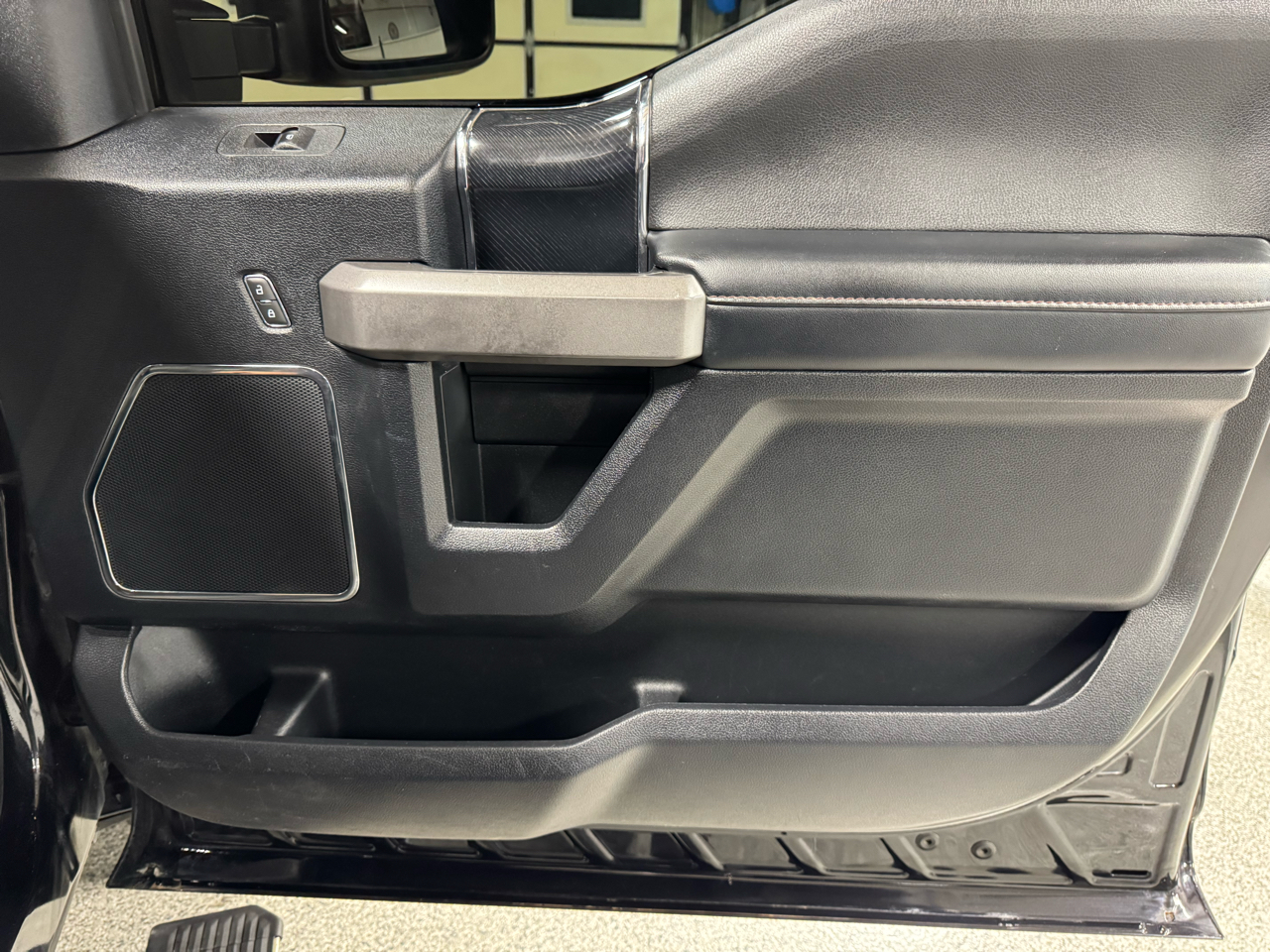 Ford F-250 SD Platinum Crew Cab 4WD 2020