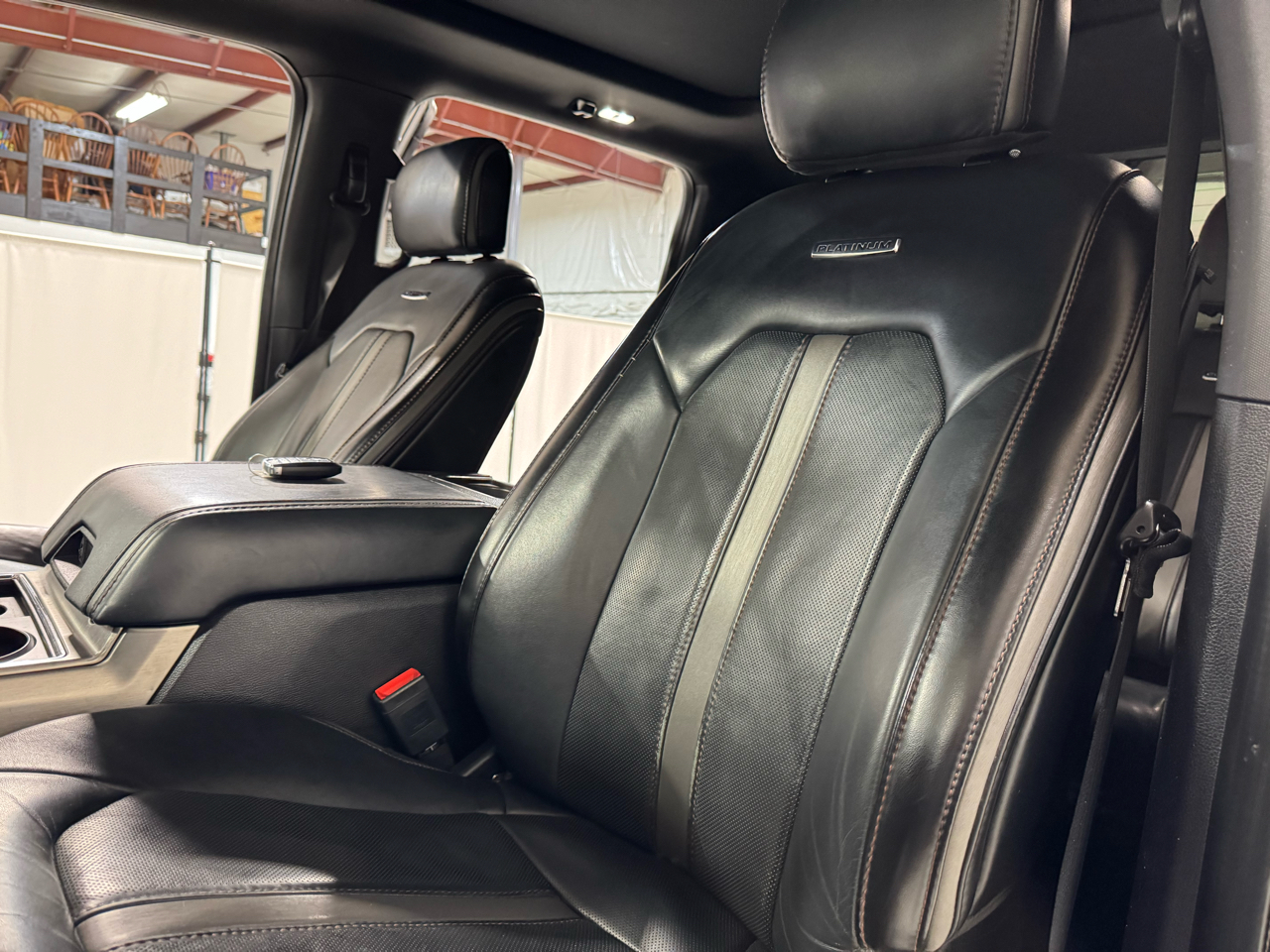 Ford F-250 SD Platinum Crew Cab 4WD 2020