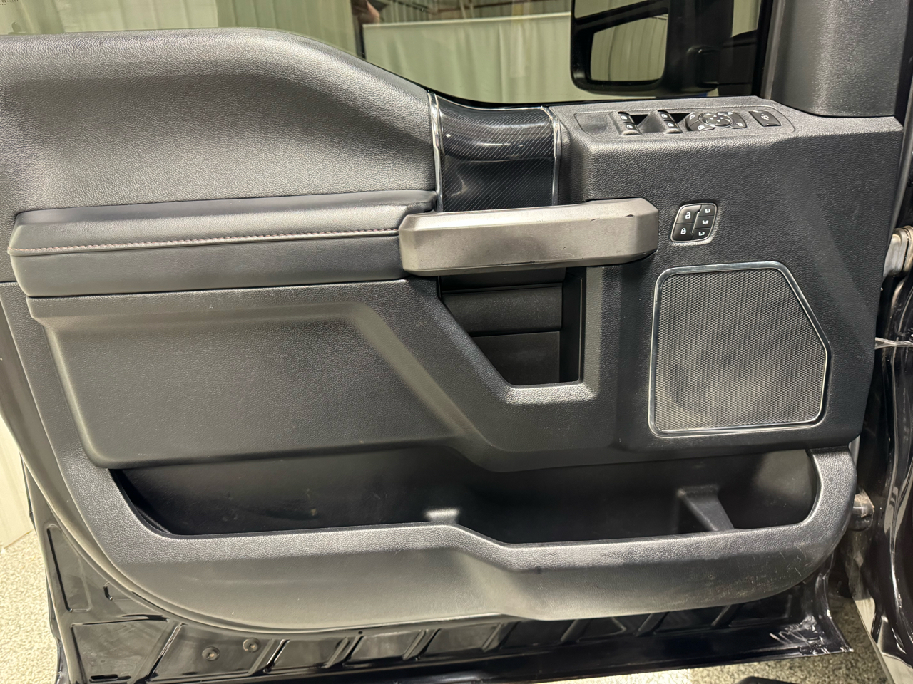 Ford F-250 SD Platinum Crew Cab 4WD 2020