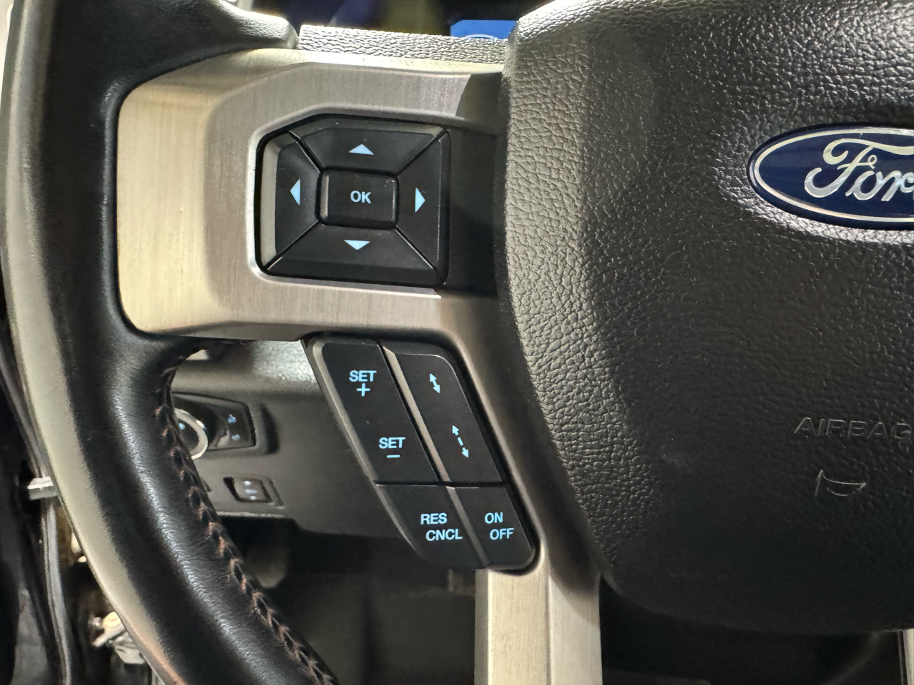 Ford F-250 SD Platinum Crew Cab 4WD 2020