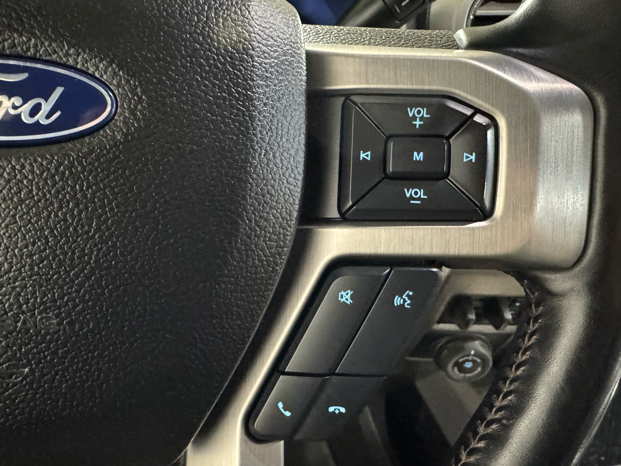 Ford F-250 SD Platinum Crew Cab 4WD 2020