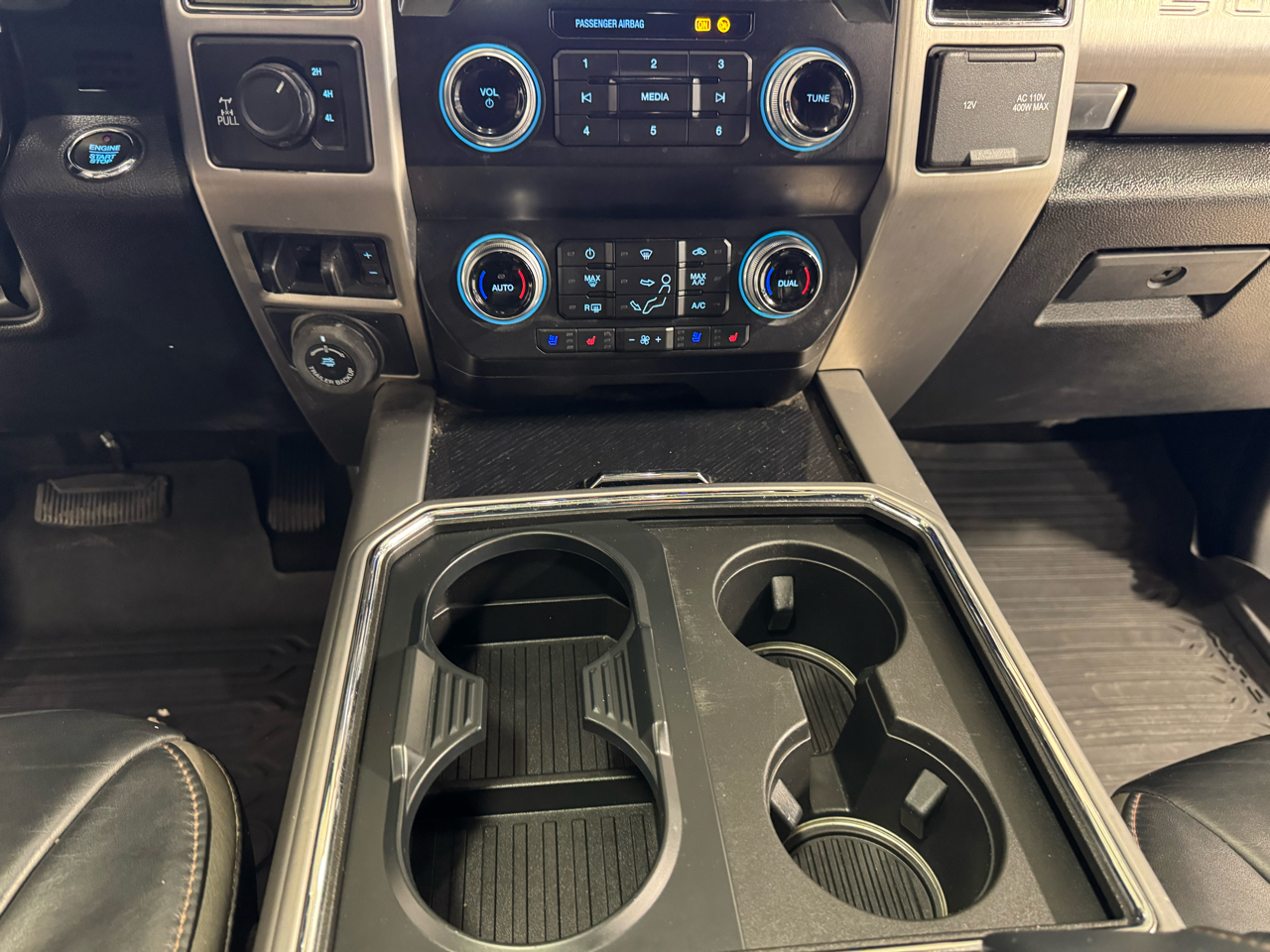 Ford F-250 SD Platinum Crew Cab 4WD 2020