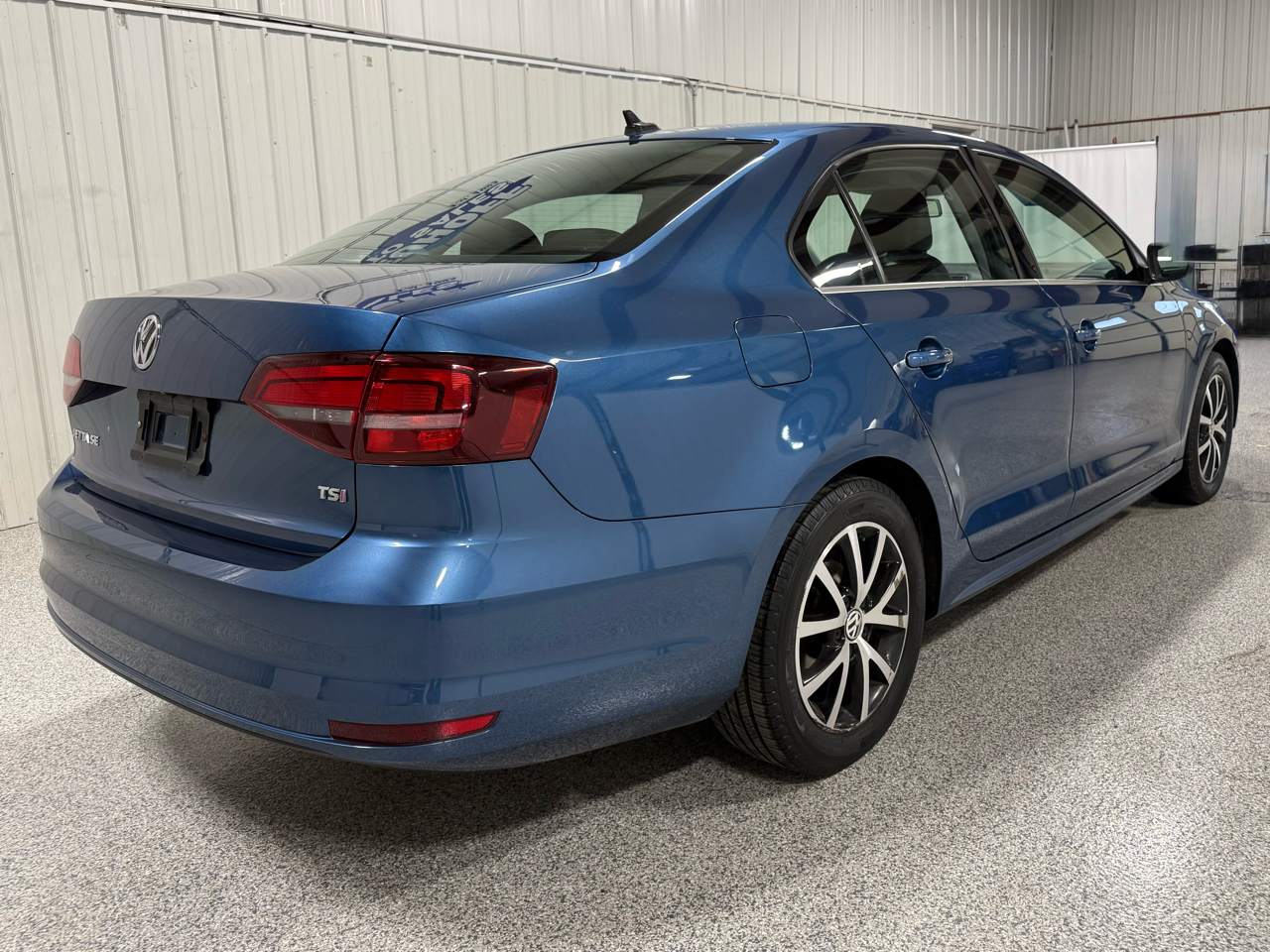 Volkswagen Jetta 1.4T SE 6A 2017