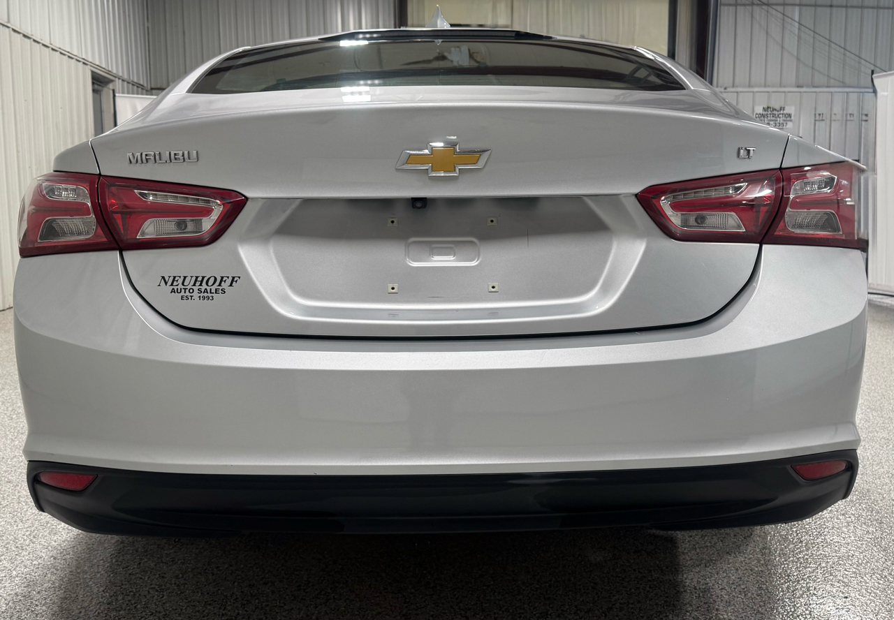 Chevrolet Malibu 4dr Sdn LT 2021