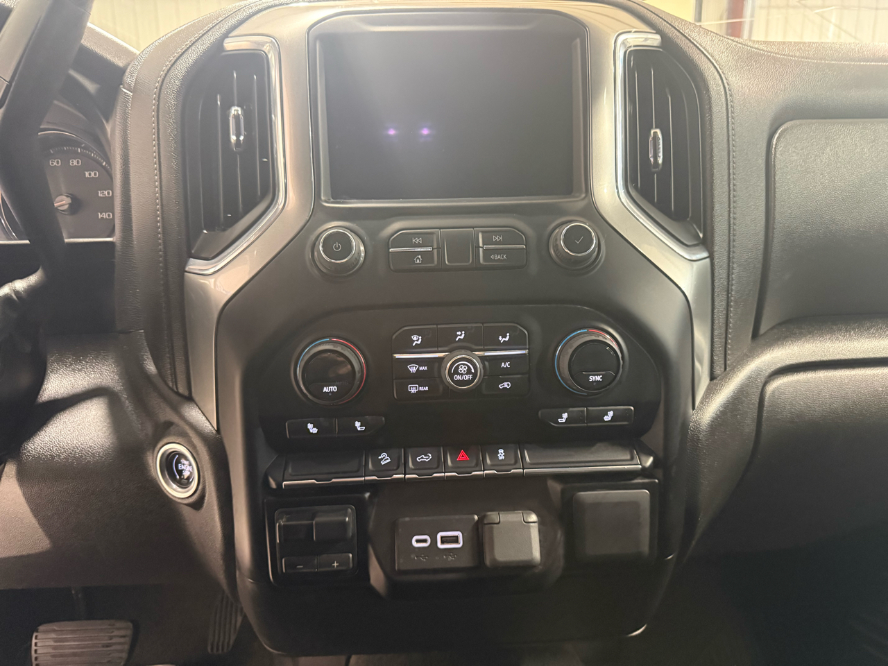 Chevrolet Silverado 2500HD LT Crew Cab Short Box 4WD 2023