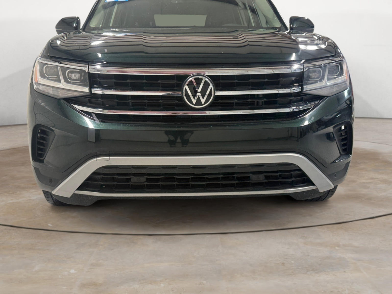 Volkswagen Atlas 3.6L V6 SE w/Technology FWD 2022