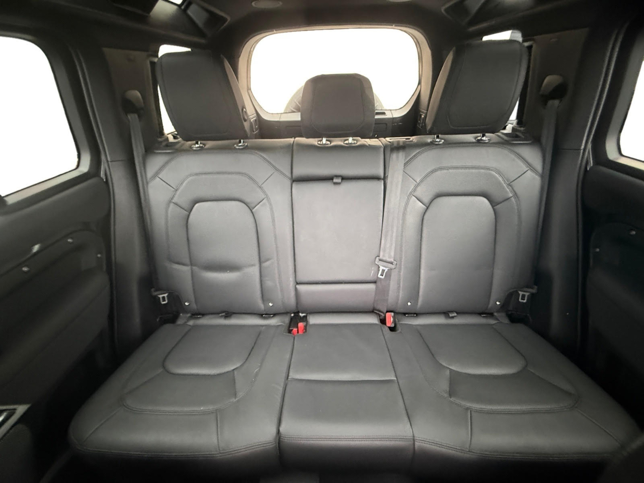 Land Rover Defender 110 P400 110 SE 2023