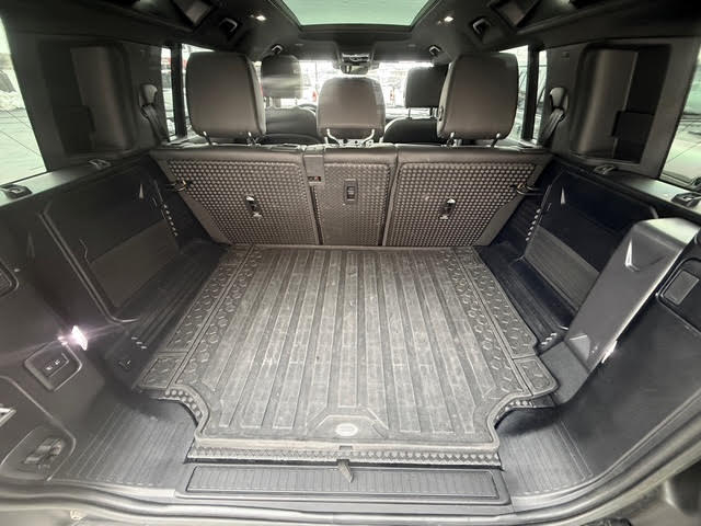 Land Rover Defender 110 P400 110 SE 2023