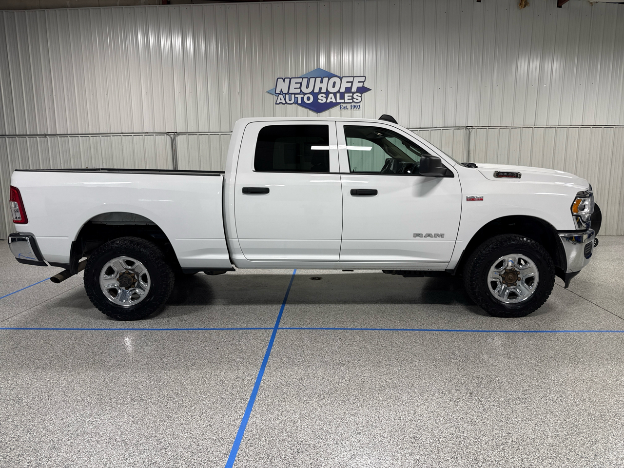 2020 RAM 2500 Tradesman 4x4 Crew Cab 6'4" Box