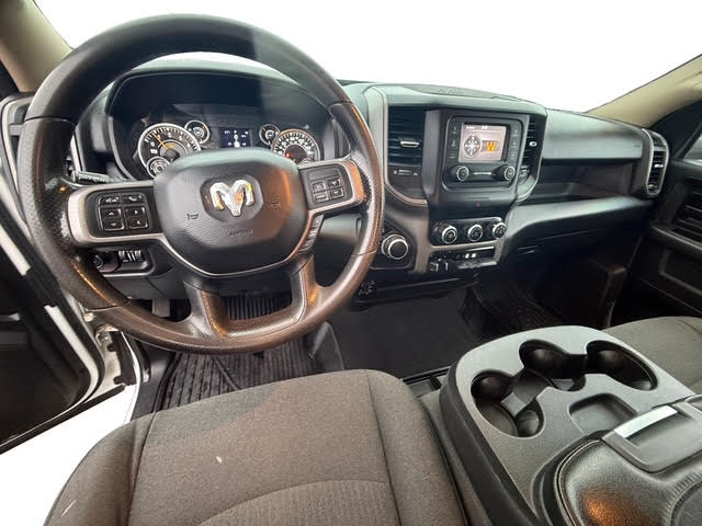 RAM 2500 Tradesman 4x4 Crew Cab 6'4" Box 2020