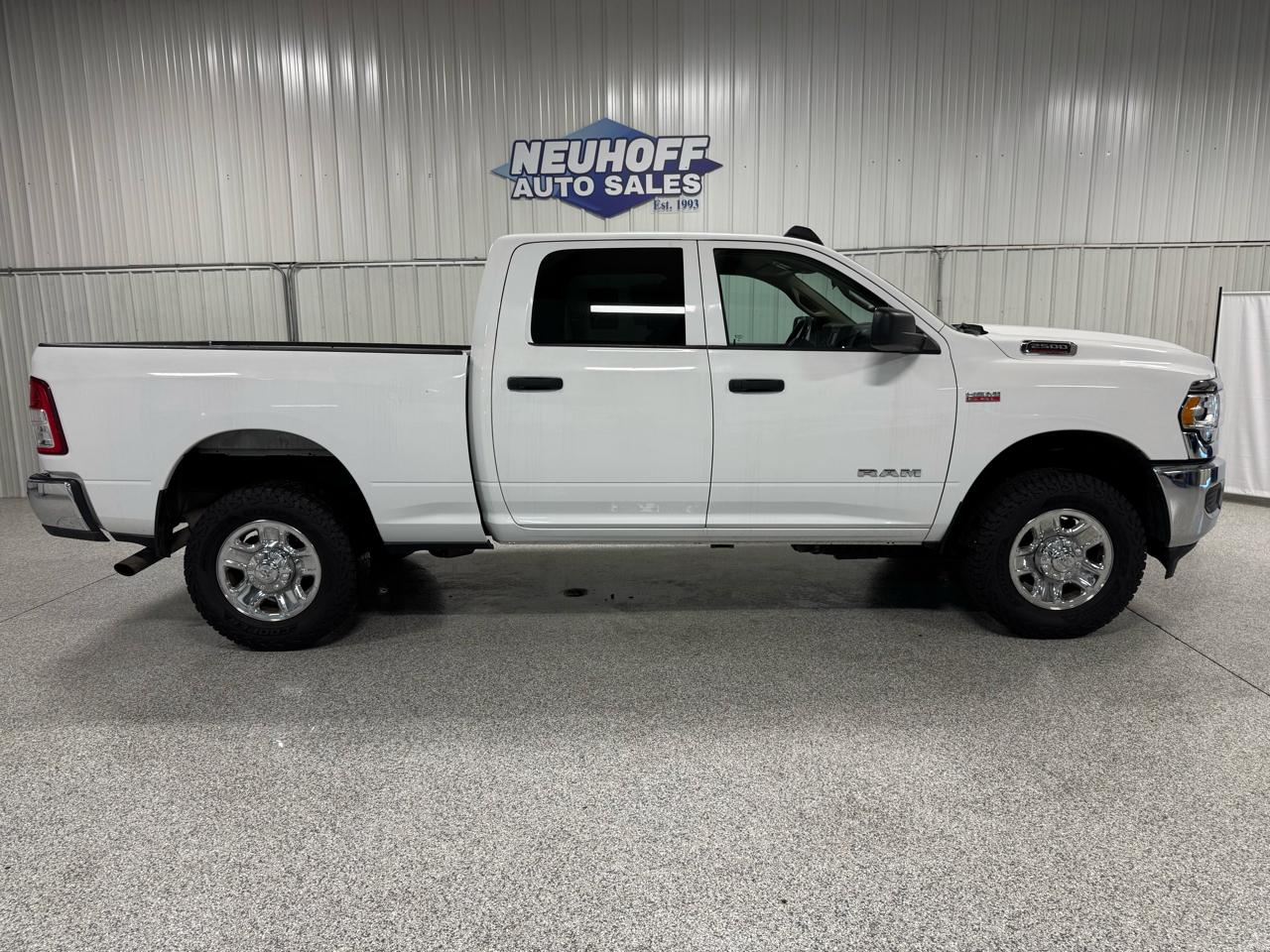 2020 RAM 2500 Tradesman 4x4 Crew Cab 6'4" Box