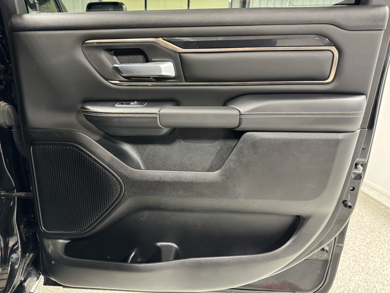 RAM 1500 Sport 4x4 Crew Cab 5'7" Box 2022