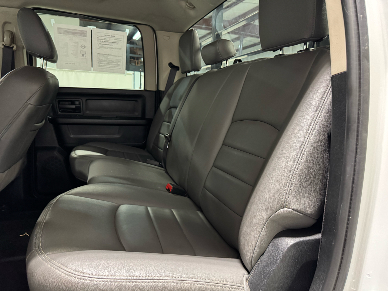 RAM 2500 Tradesman 4x4 Crew Cab 8' Box 2017