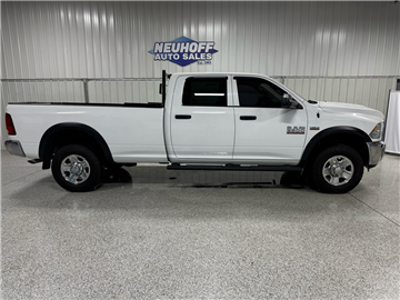 2017 RAM 2500 Tradesman 4x4 Crew Cab 8' Box