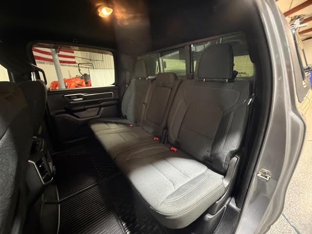 RAM 1500 Big Horn/Lone Star 4x4 Crew Cab 5'7" Box 2019