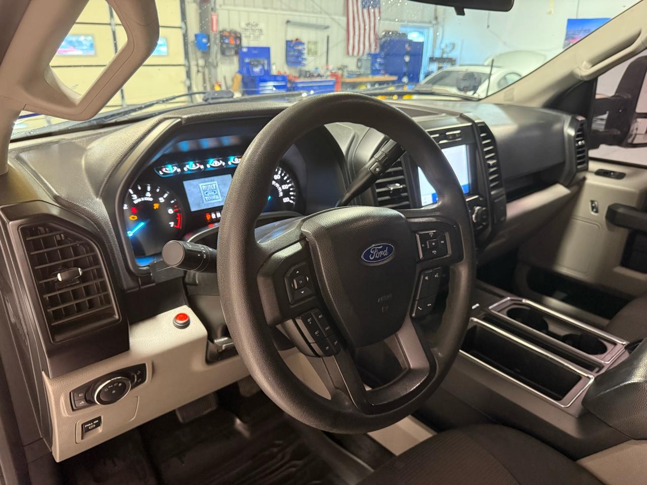 Ford F-150 4WD SuperCrew 145" XL 2020