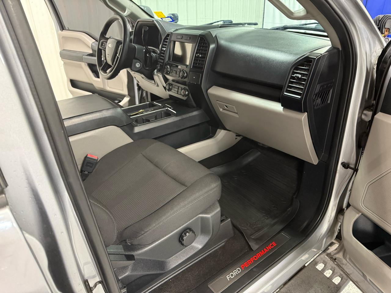 Ford F-150 4WD SuperCrew 145" XL 2020