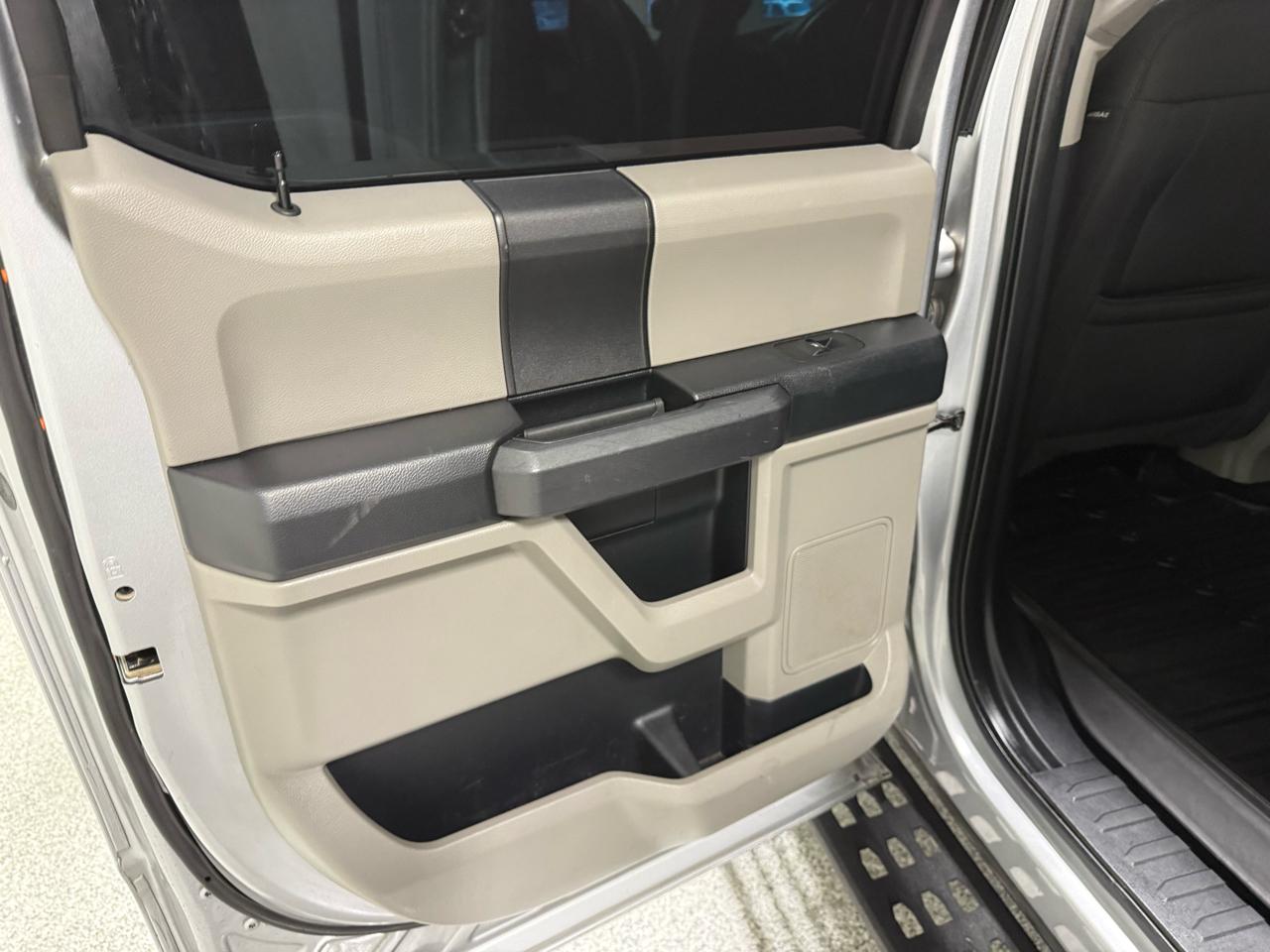 Ford F-150 4WD SuperCrew 145" XL 2020