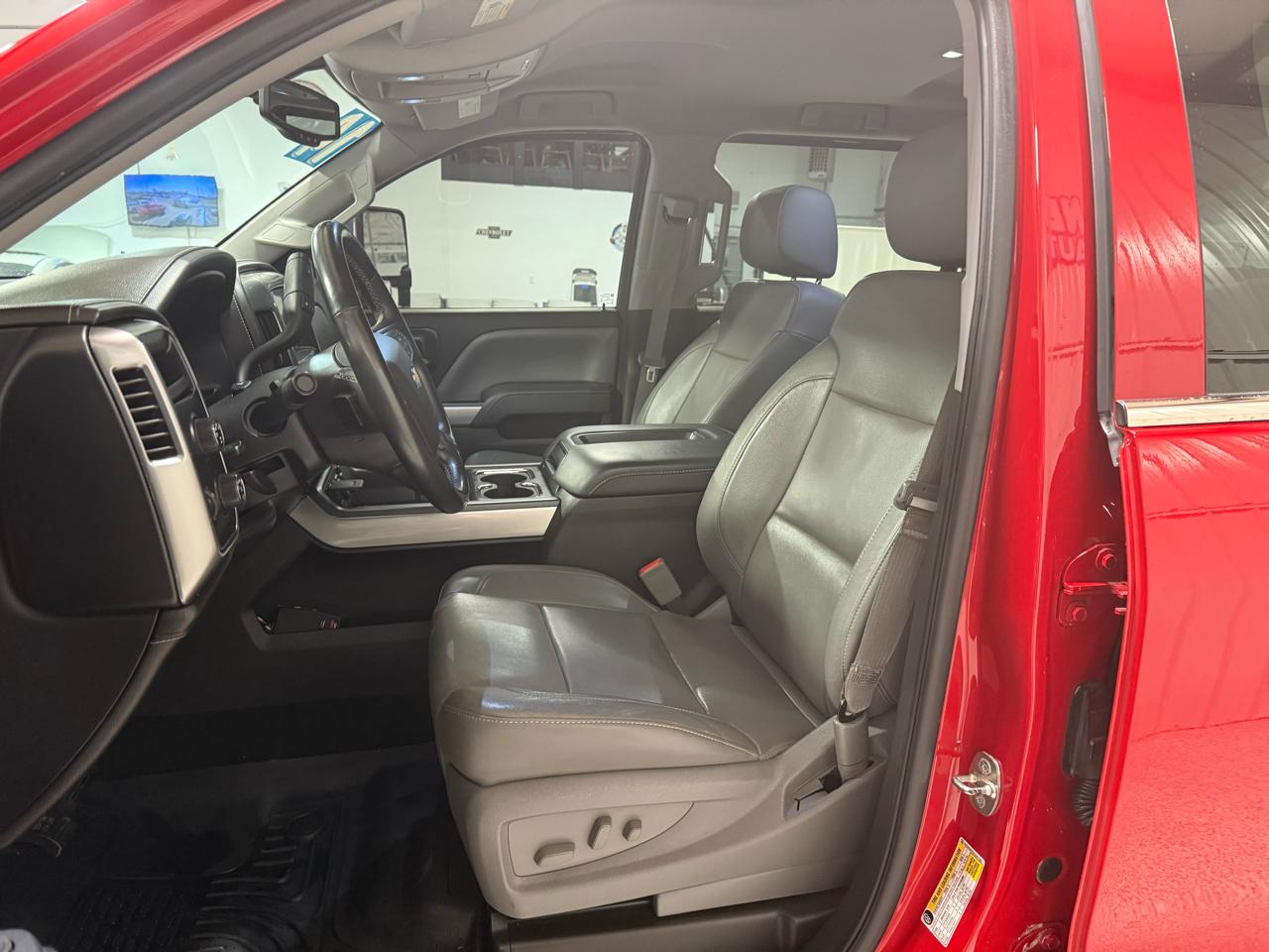 Chevrolet Silverado 1500 4WD Crew Cab 143.5" LTZ w/2LZ 2014