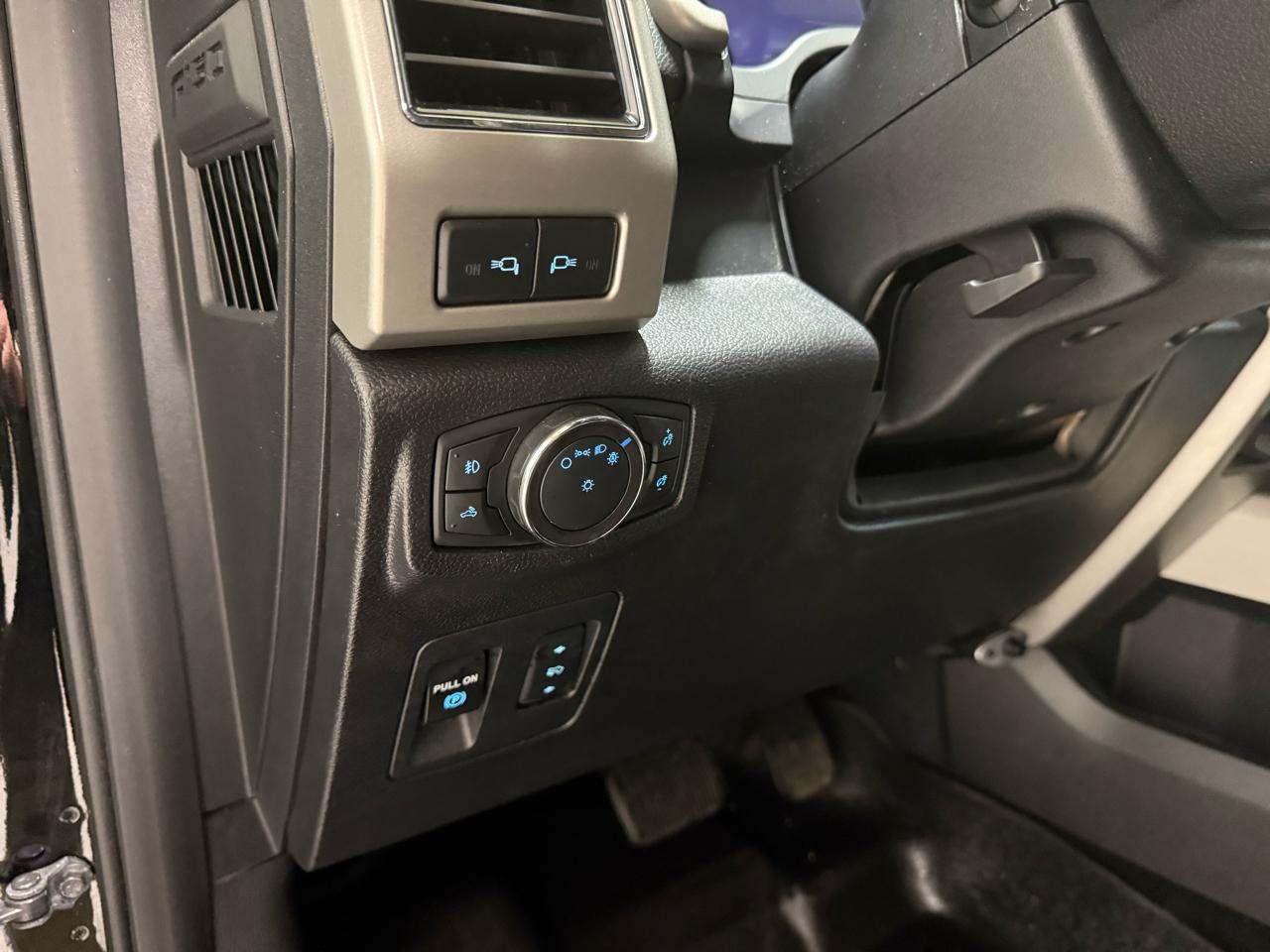 Ford F-150 Lariat 4WD SuperCrew 5.5' Box 2018