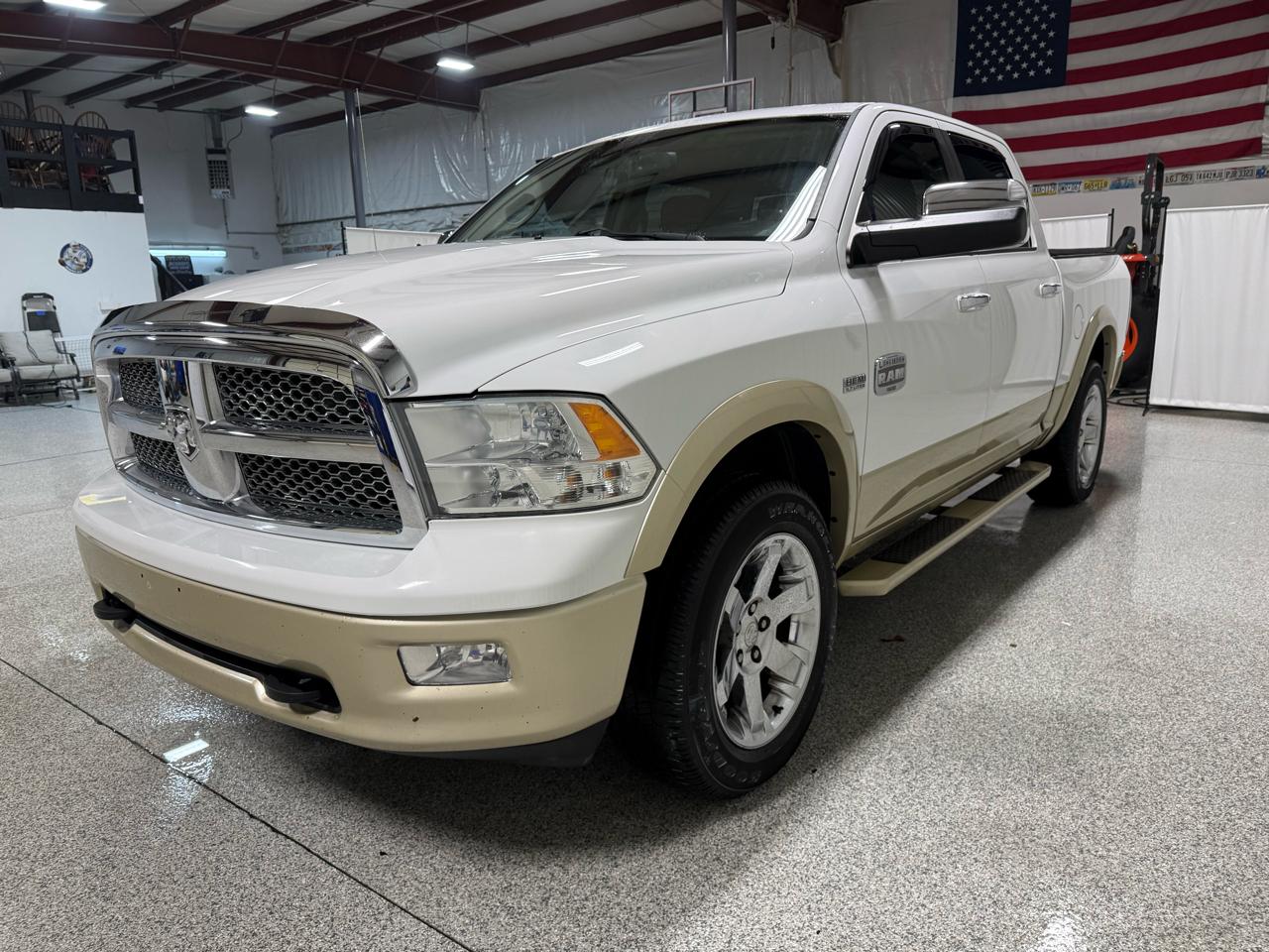 RAM 1500 4WD Crew Cab 140.5" Laramie Longhorn Edition 2012