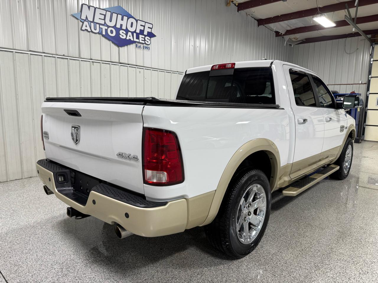 RAM 1500 4WD Crew Cab 140.5" Laramie Longhorn Edition 2012