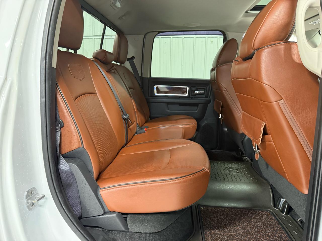 RAM 1500 4WD Crew Cab 140.5" Laramie Longhorn Edition 2012