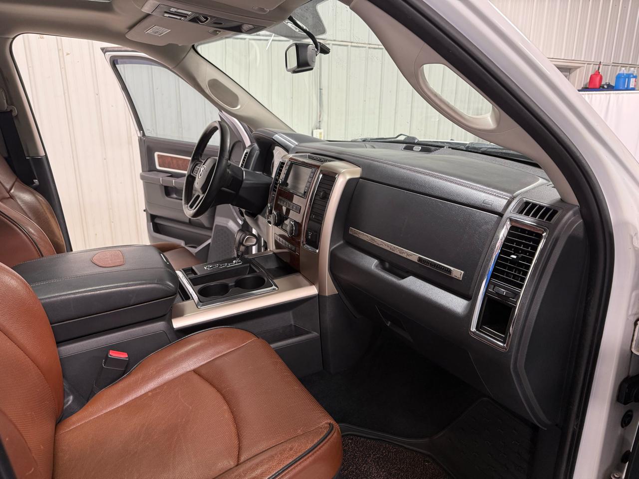 RAM 1500 4WD Crew Cab 140.5" Laramie Longhorn Edition 2012