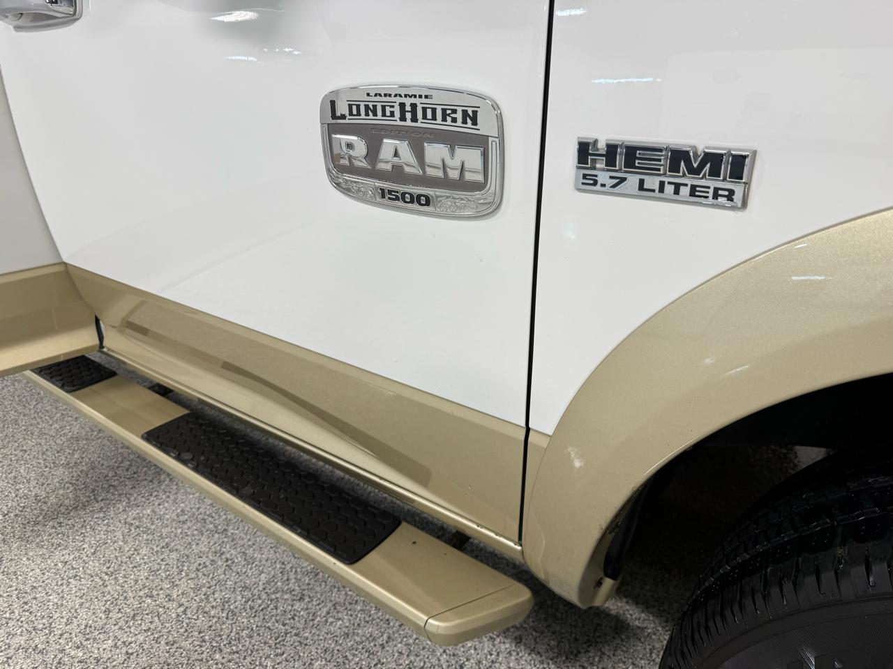 RAM 1500 4WD Crew Cab 140.5" Laramie Longhorn Edition 2012