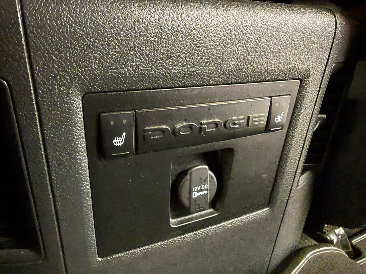 RAM 1500 4WD Crew Cab 140.5" Laramie Longhorn Edition 2012