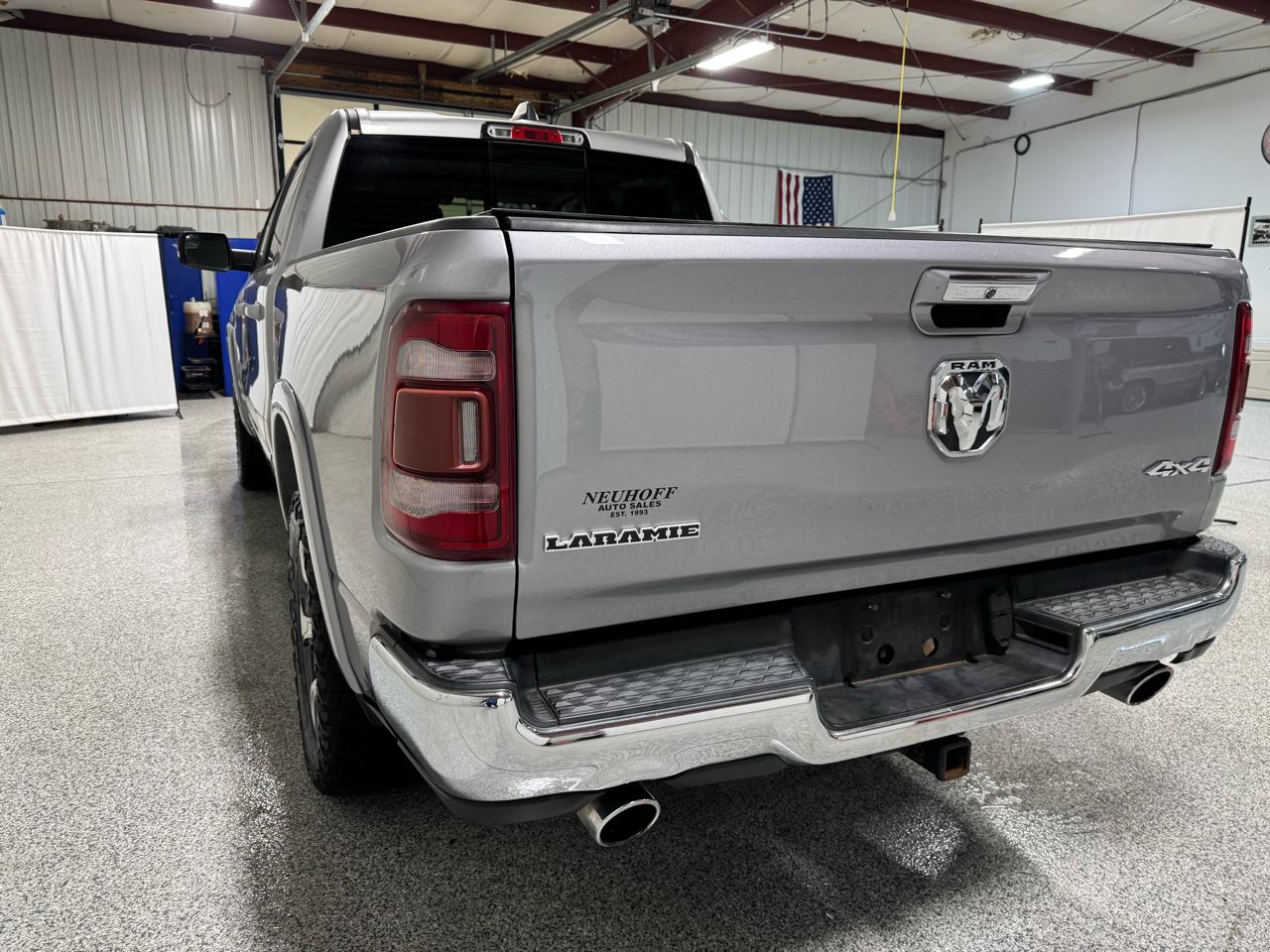 RAM 1500 Laramie 4x4 Crew Cab 6'4" Box 2019