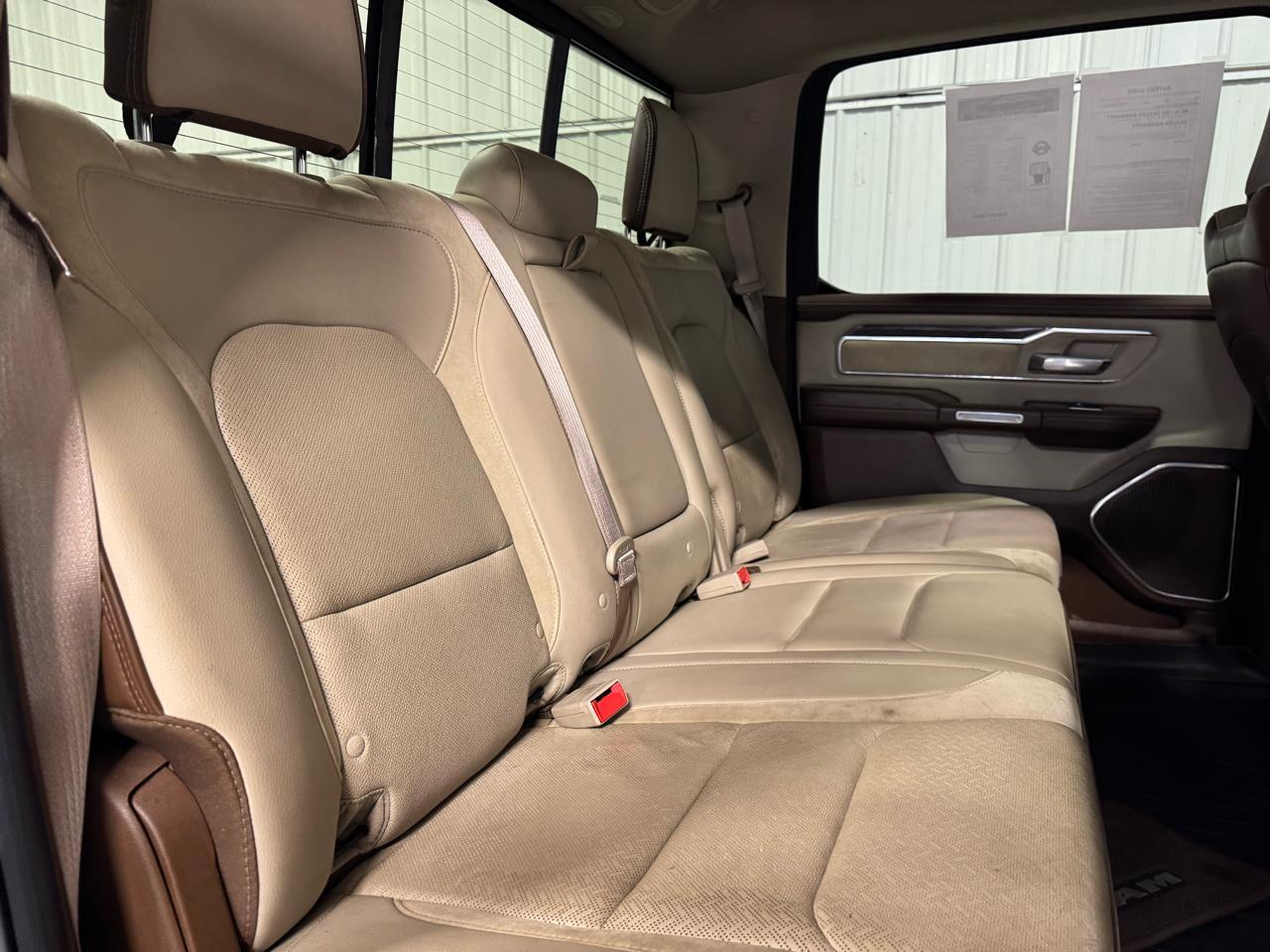 RAM 1500 Laramie 4x4 Crew Cab 6'4" Box 2019