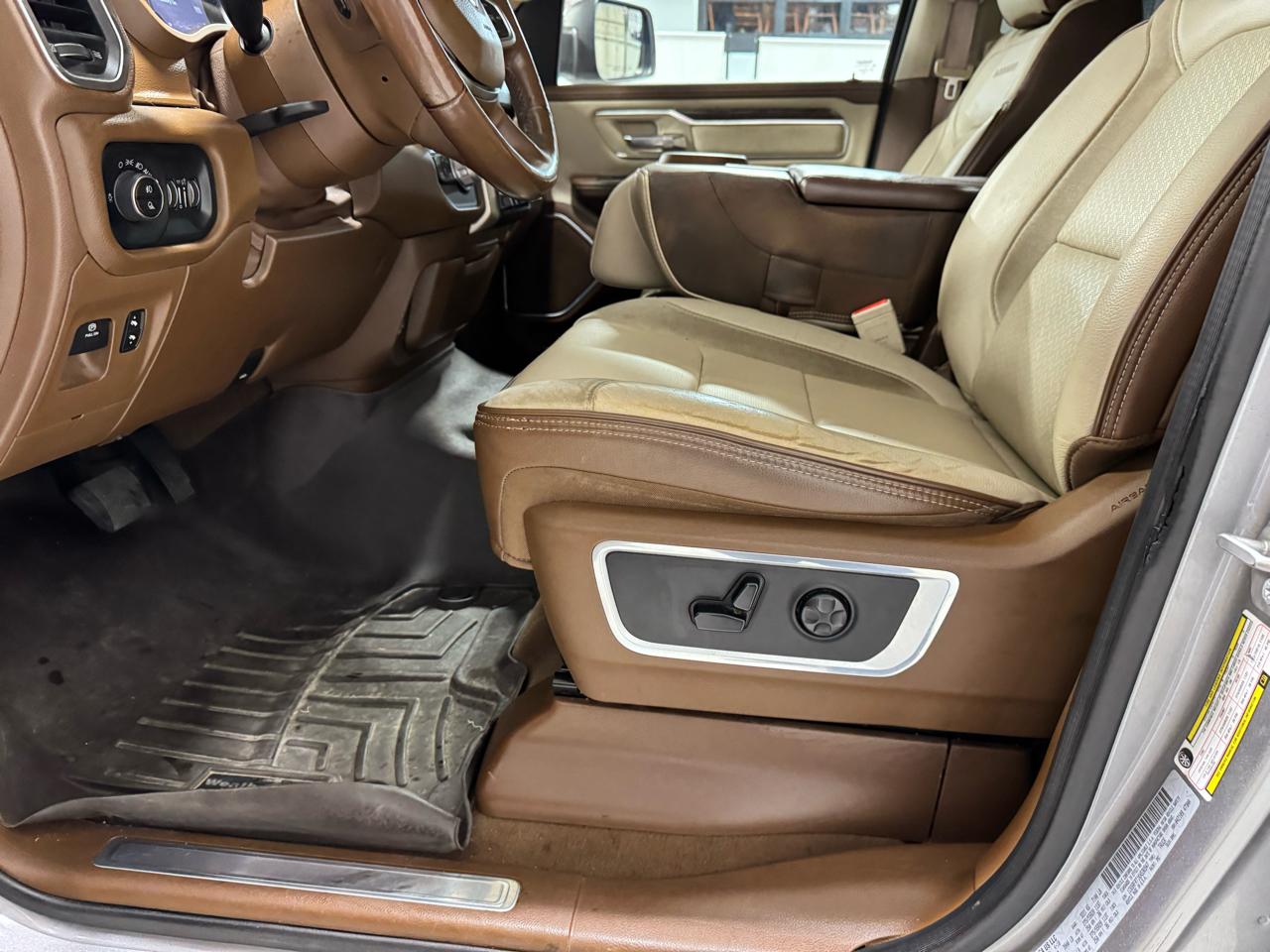 RAM 1500 Laramie 4x4 Crew Cab 6'4" Box 2019