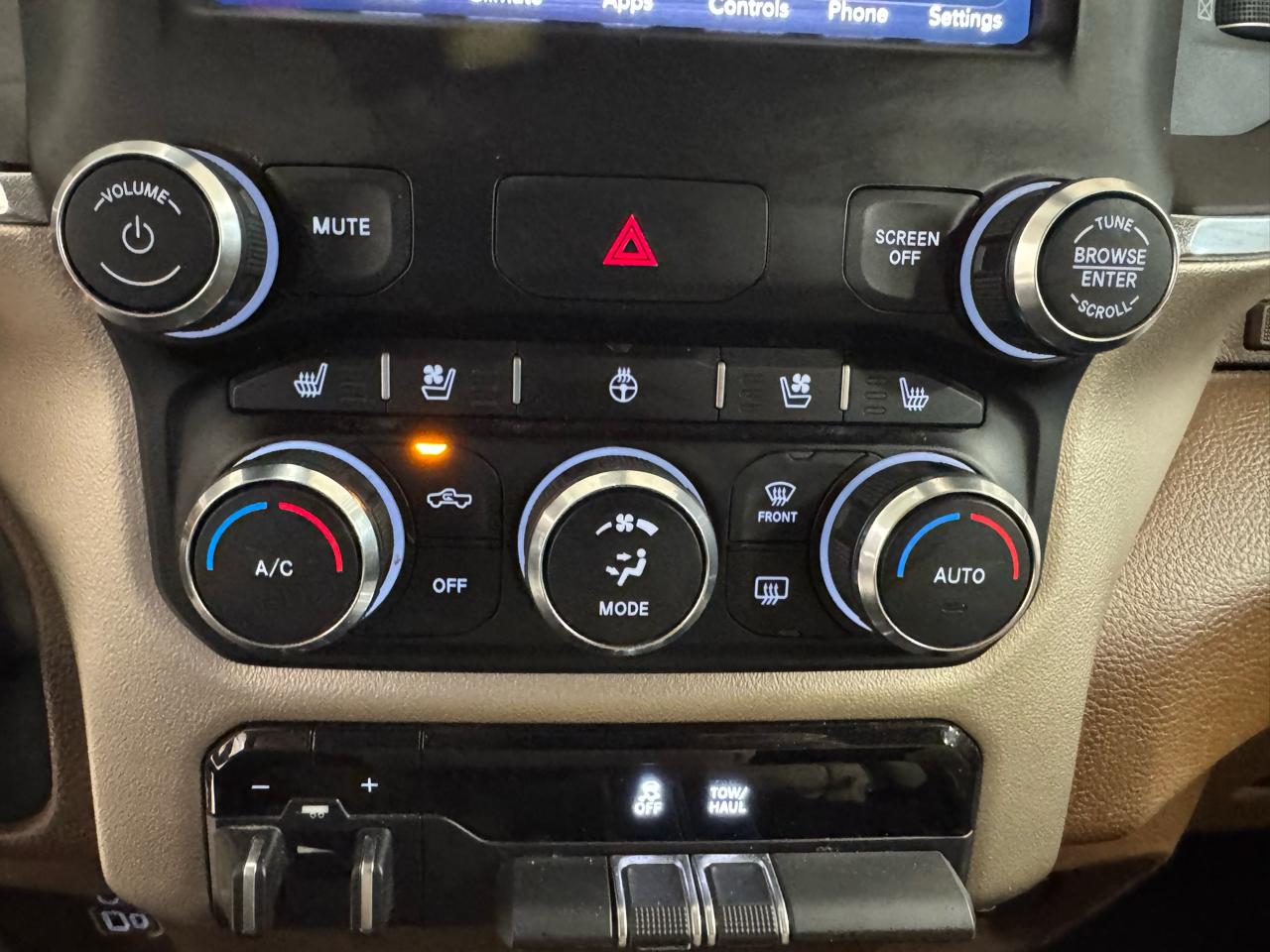 RAM 1500 Laramie 4x4 Crew Cab 6'4" Box 2019