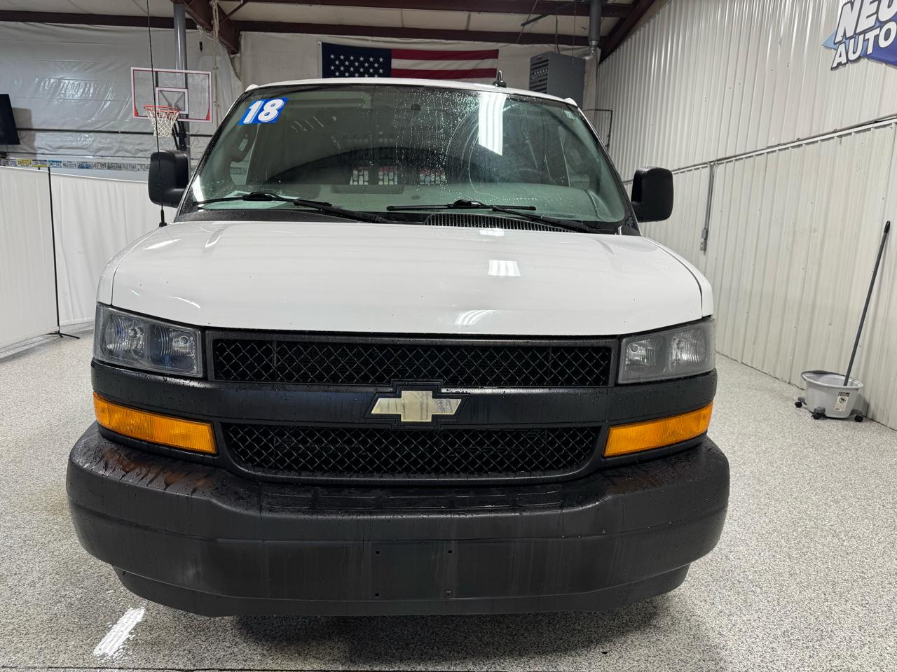 Chevrolet Express Cargo Van RWD 3500 135" 2018