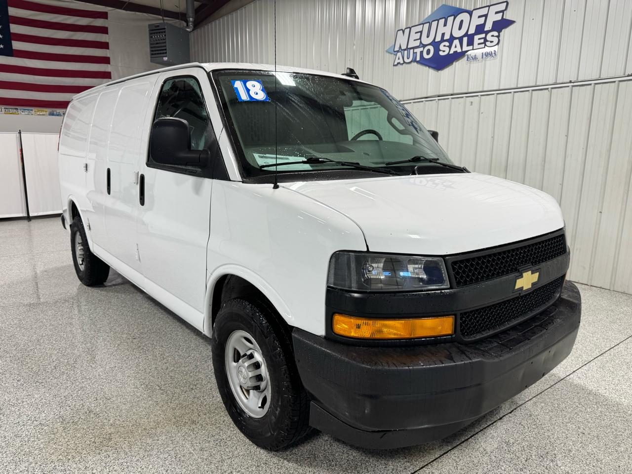 Chevrolet Express Cargo Van RWD 3500 135" 2018