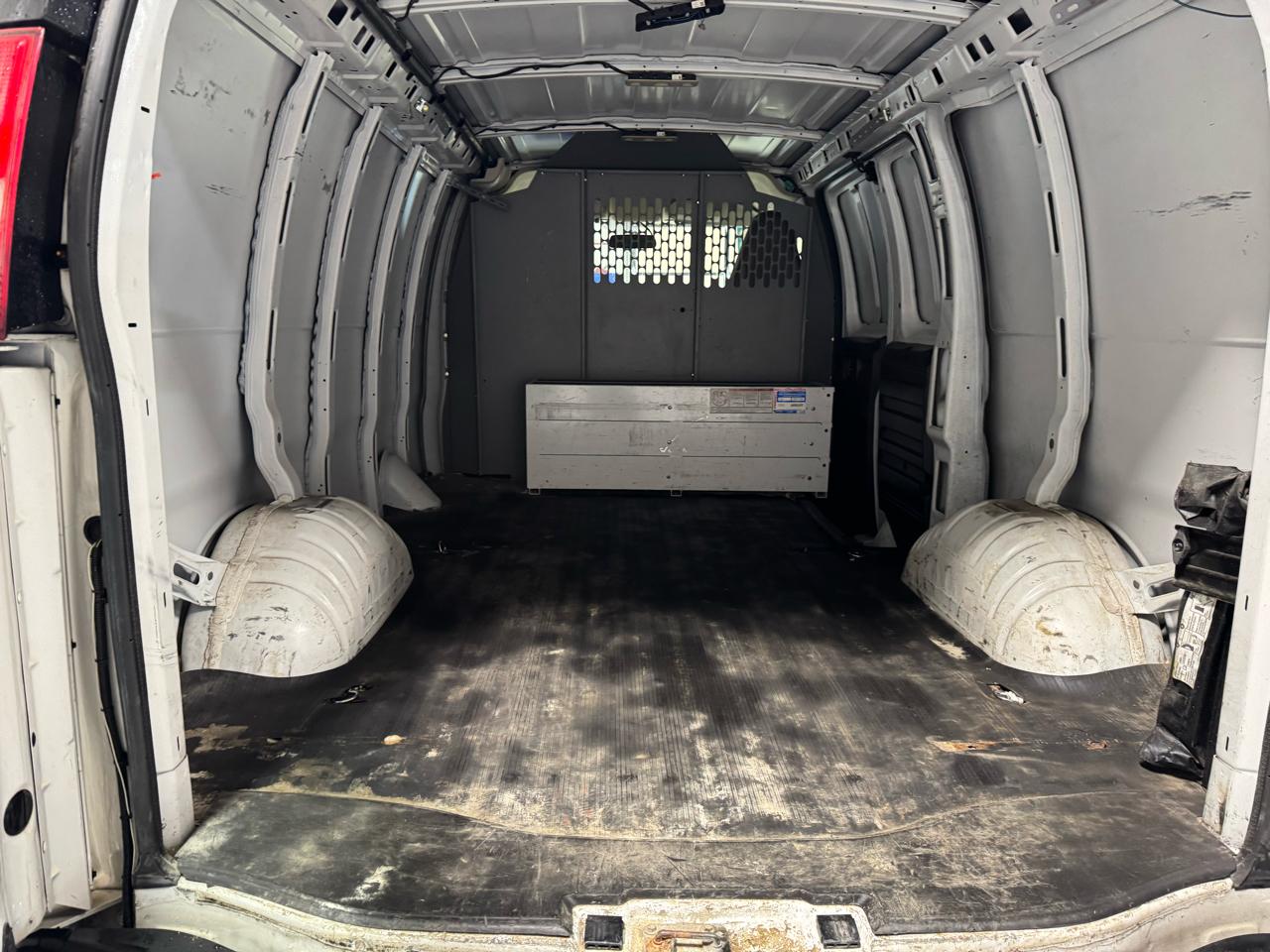 Chevrolet Express Cargo Van RWD 3500 135" 2018