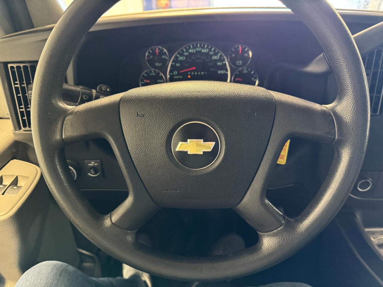 Chevrolet Express Cargo Van RWD 3500 135" 2018