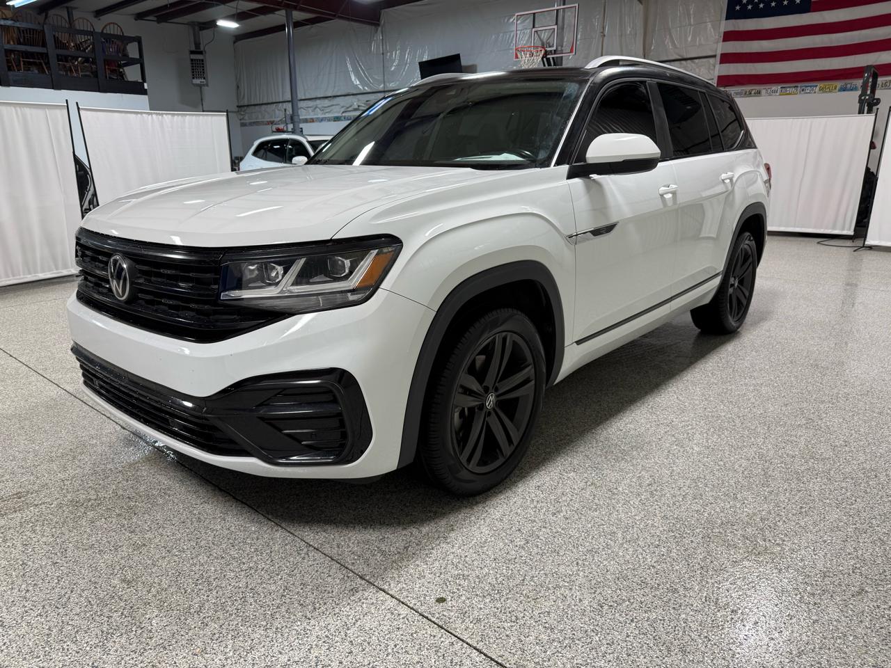 Volkswagen Atlas 2021.5 3.6L V6 SEL R-Line FWD 2021