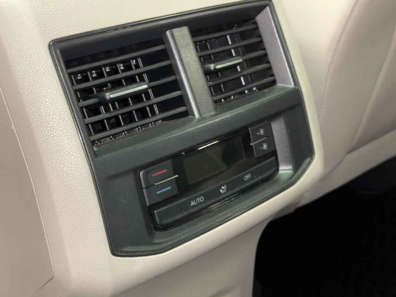 Volkswagen Atlas 2021.5 3.6L V6 SEL R-Line FWD 2021