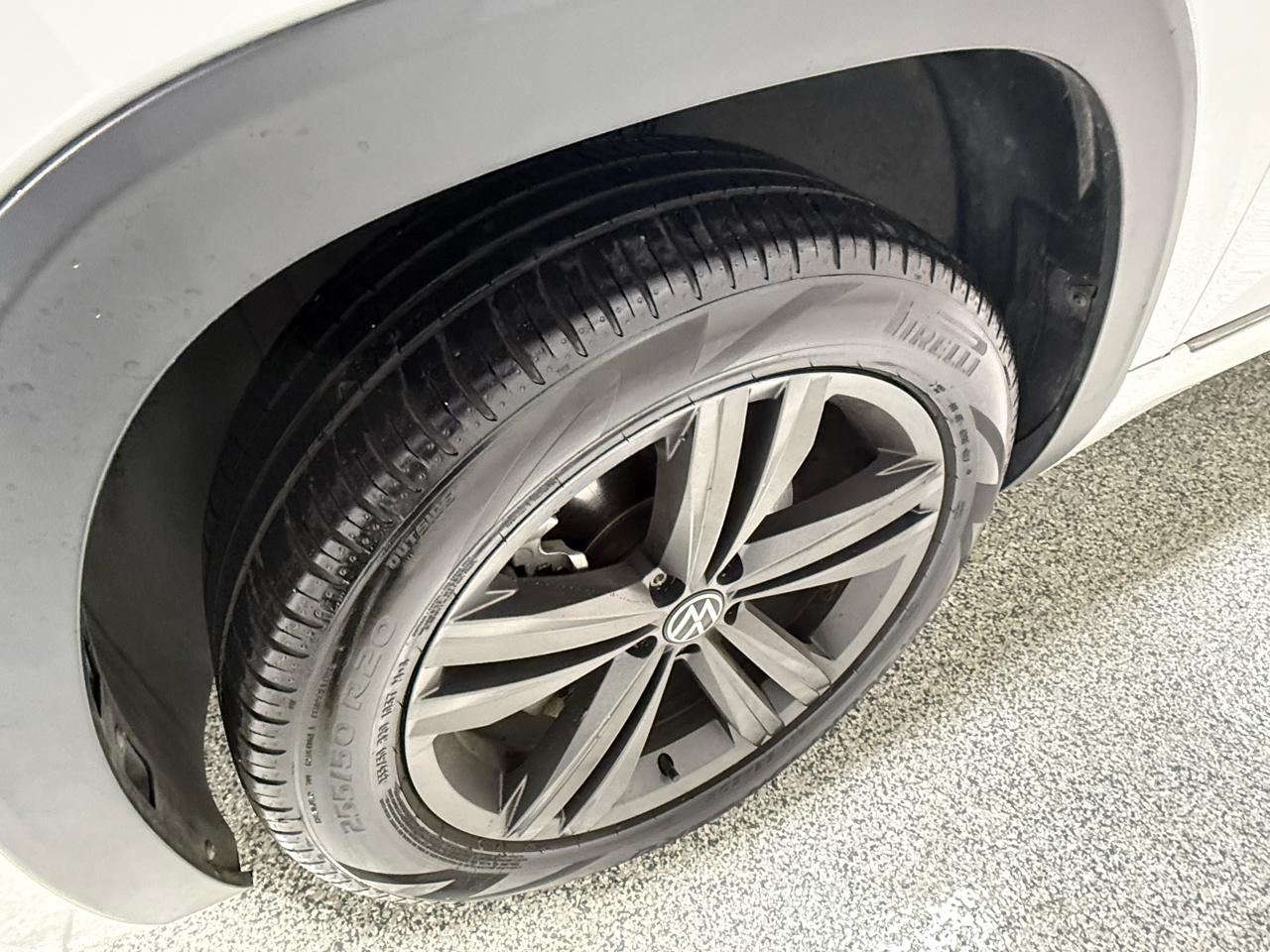 Volkswagen Atlas 2021.5 3.6L V6 SEL R-Line FWD 2021